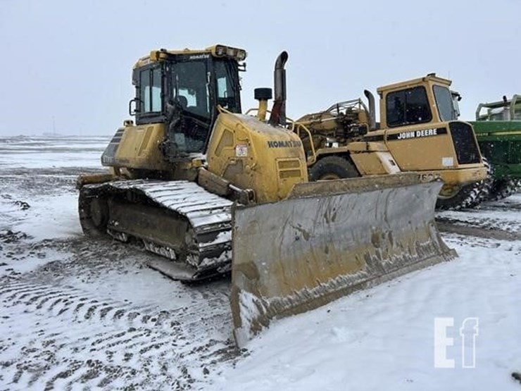 2017-komatsu-d61pxi-image-3