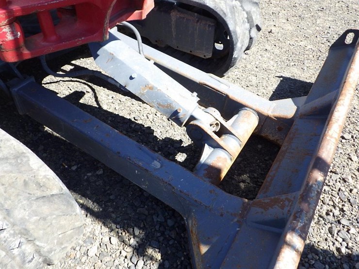 takeuchi-tb260-image-33