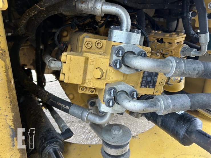 2016-caterpillar-930m-image-79