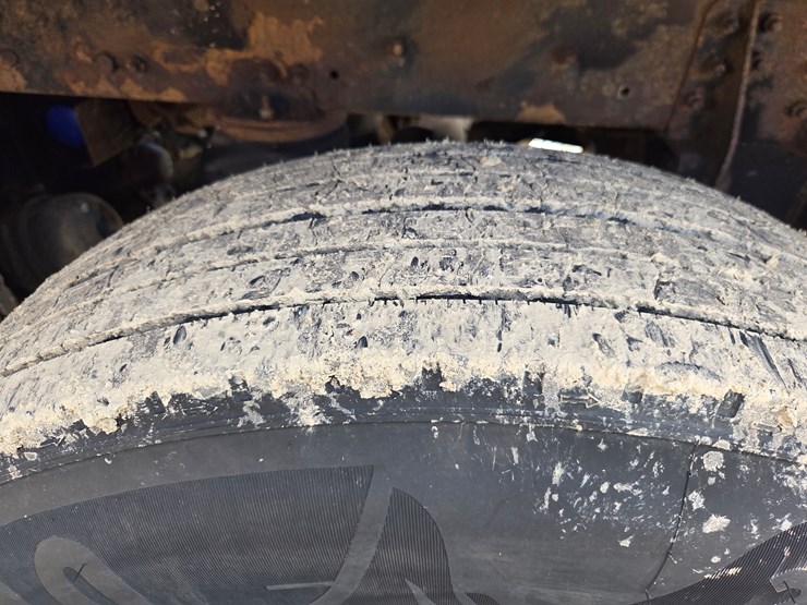 2005-massey-ferguson-8-image-81