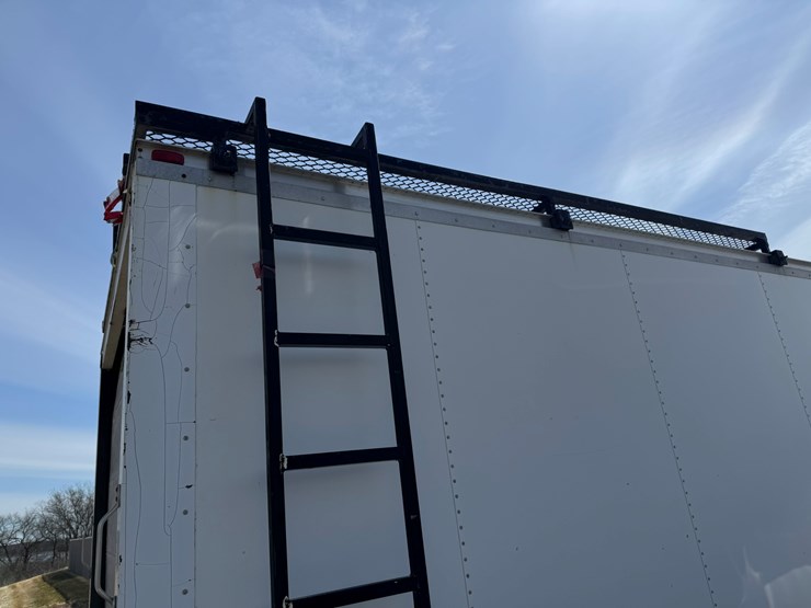 2010-ford-e350-image-17