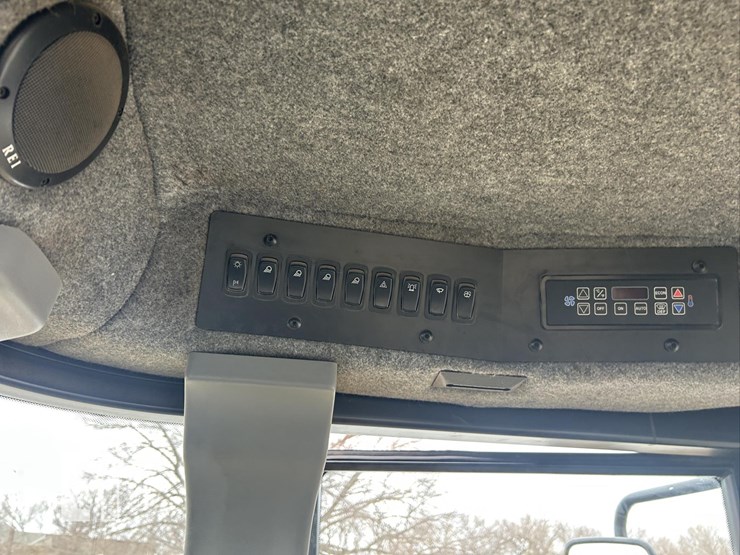 1993-ford-876-image-133