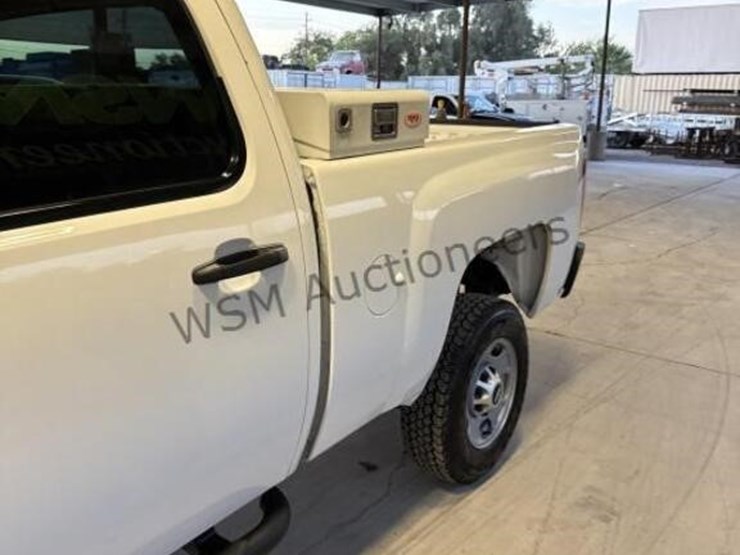 2014-chevrolet-silverado-2500hd-image-5