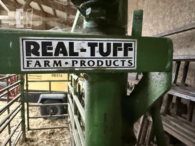 real-tuff-calving-pen-2799-image-3