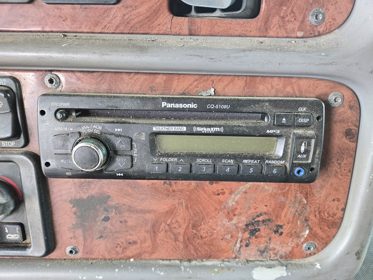 2007-peterbilt-387-image-81