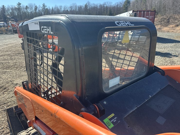 2020-gehl-rt105-image-10