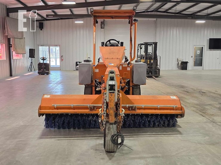 2018-broce-bw260-image-7