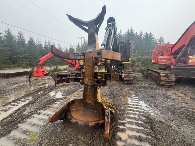 2017-tigercat-lx830d-image-8