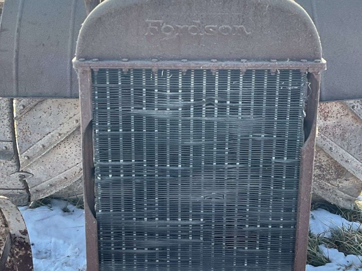fordson-ladder-side-radiator-image-9