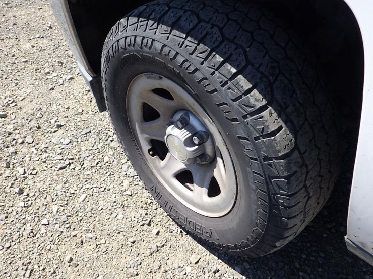 2017-chevrolet-silverado-1500-image-15