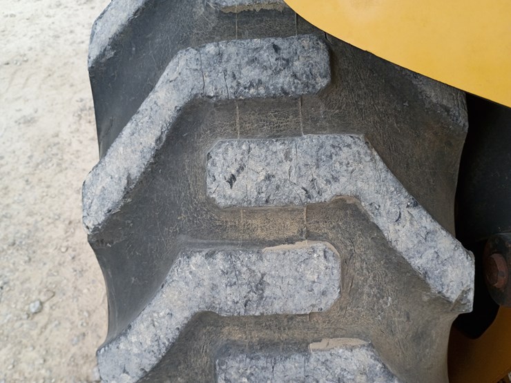 john-deere-110-image-74