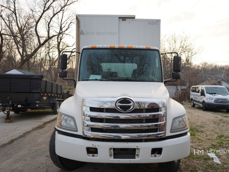 2012-hino-338-image-2