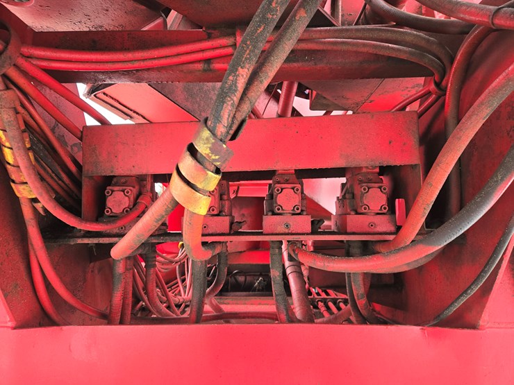 1994-massey-ferguson-8-image-78