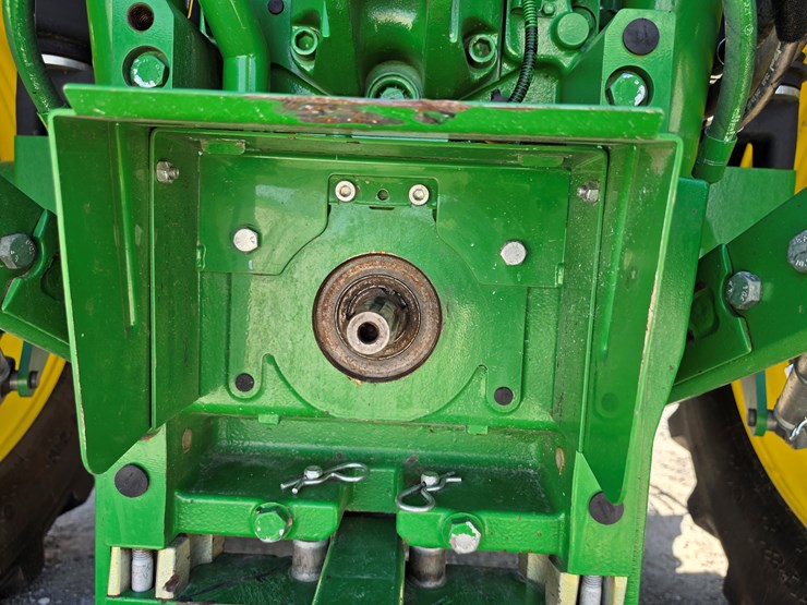 2021-john-deere-6140m-image-14