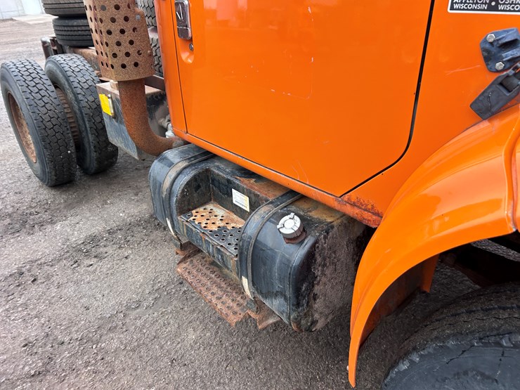 1992-international-4900-image-17