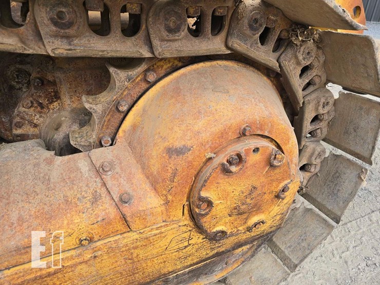 1982-caterpillar-d6d-image-28