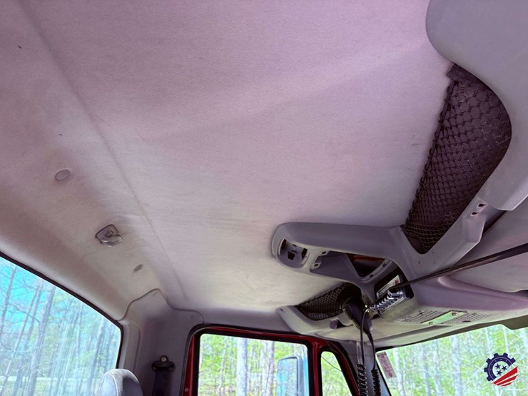 2007-international-7400-image-75