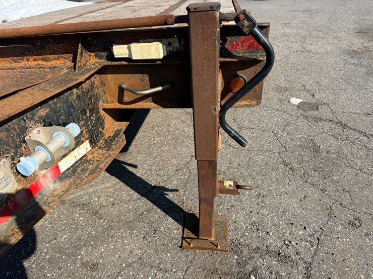 #1099-•-butler-26'-equipment-trailer-image-7