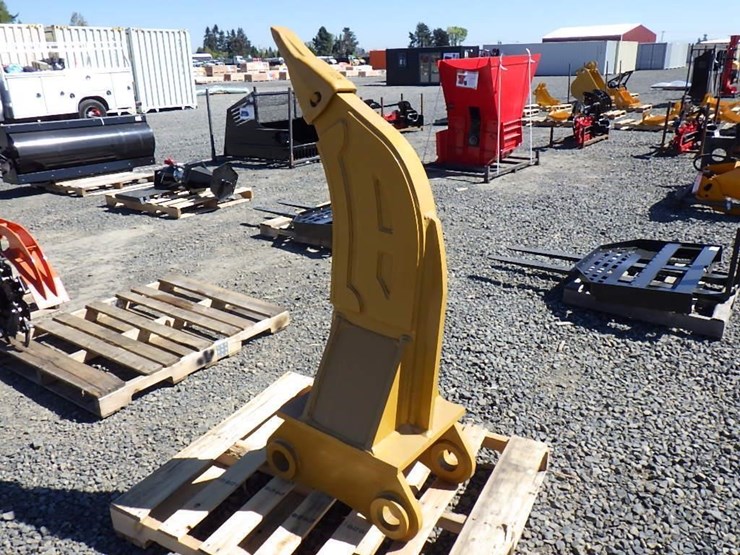 caterpillar-320-image-2