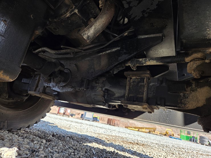 massey-ferguson-8-image-37