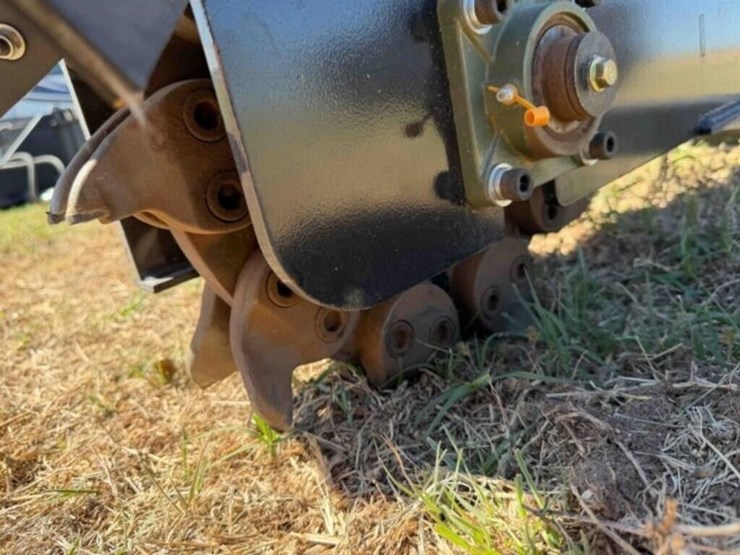 giyi-skid-steer-stump-grinder-image-3