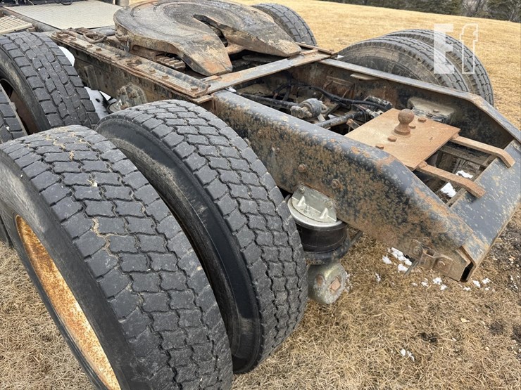 1998-kenworth-t600-image-10