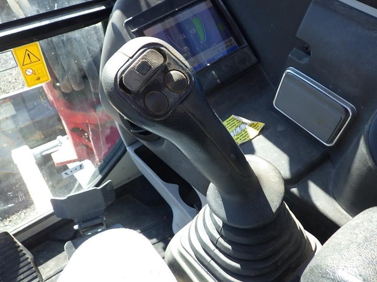 takeuchi-tb260-image-42