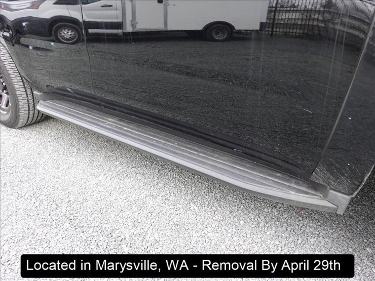 2016-chevrolet-tahoe-image-21