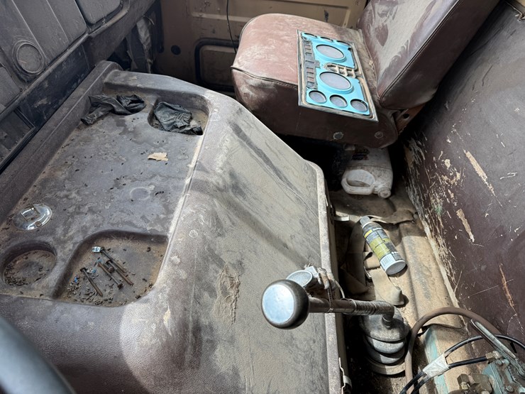 #2018-•-1978-international-f-2275-tandem-axle-water-truck-image-47