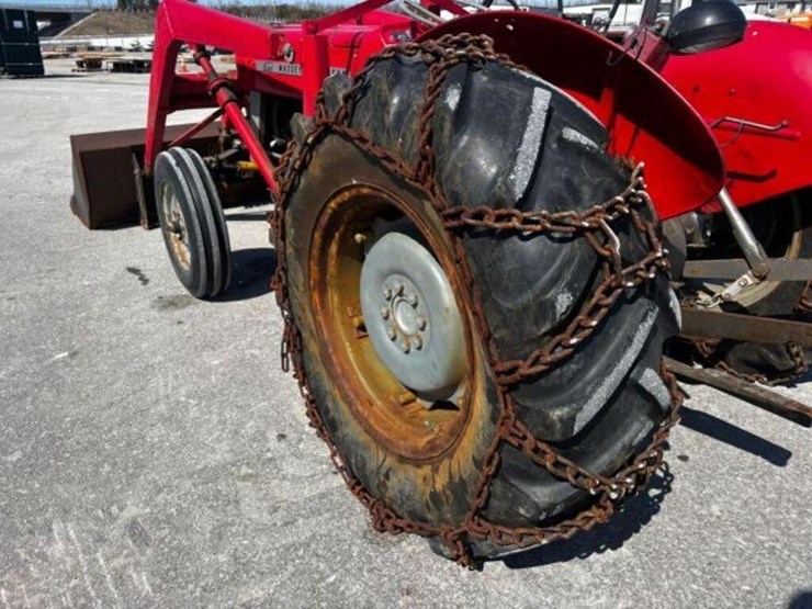 massey-ferguson-135-image-52