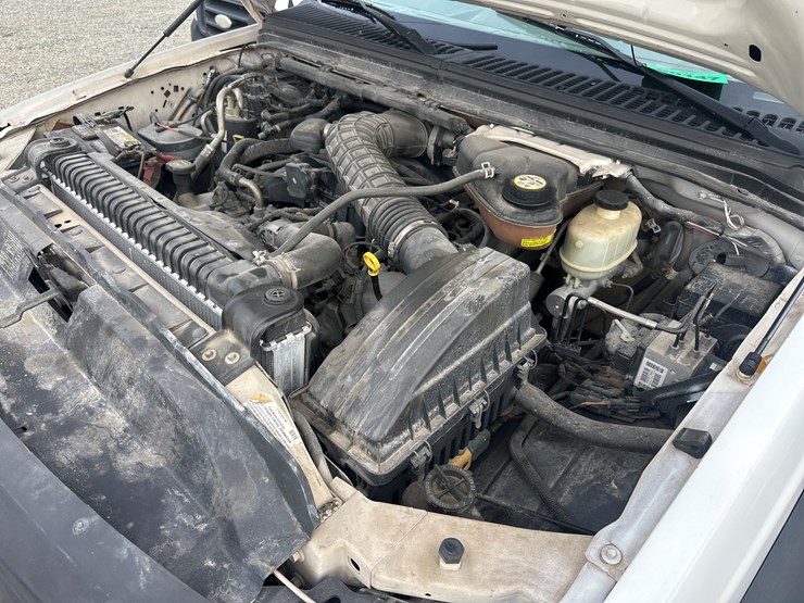 2006-ford-f550-image-36