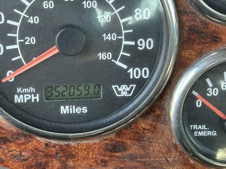 #1114-•-2005-western-star-tri-axle-heavy-haul-truck-tractor-image-66