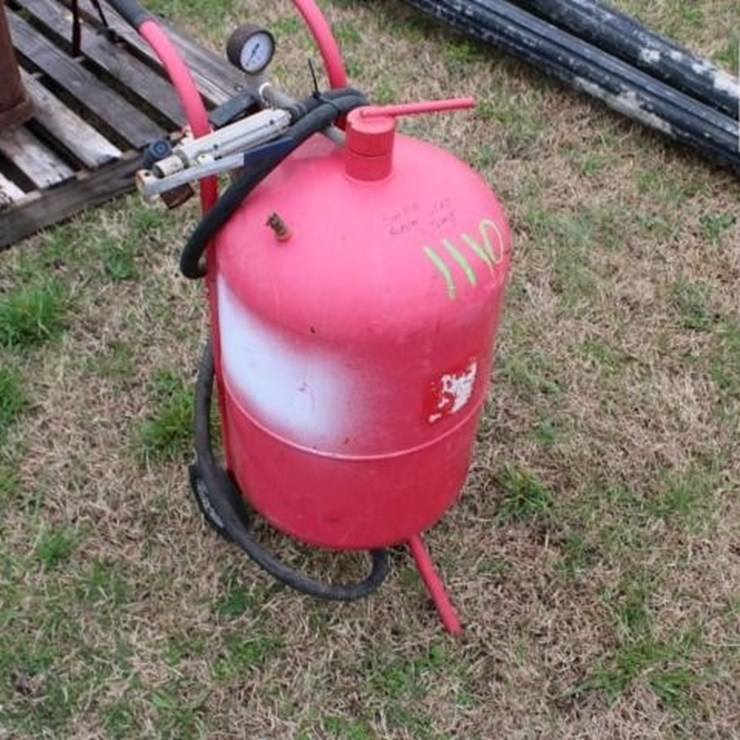 #1110 PORTABLE SODA BLASTER