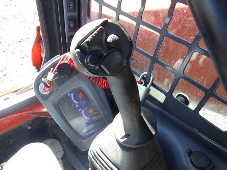 kubota-ssv65-image-27