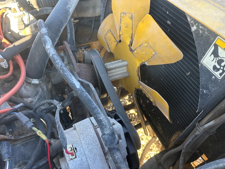 massey-ferguson-8-image-34