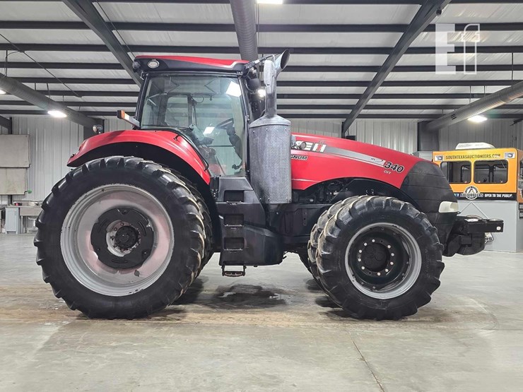 2017-case-ih-magnum-340-image-6