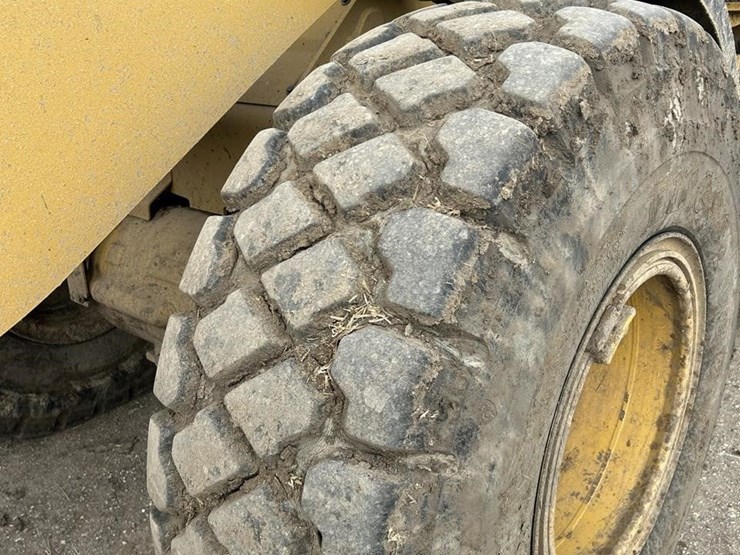 2016-caterpillar-930m-image-47