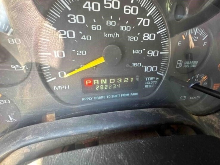 2001-gmc-3500-image-34