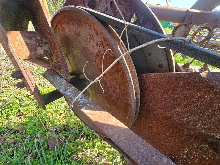 john-deere-350-image-10