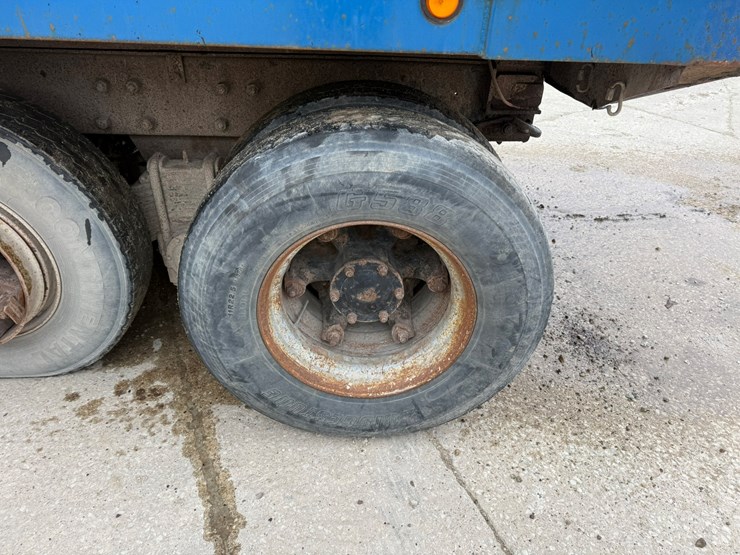 mack-dm688s-image-58