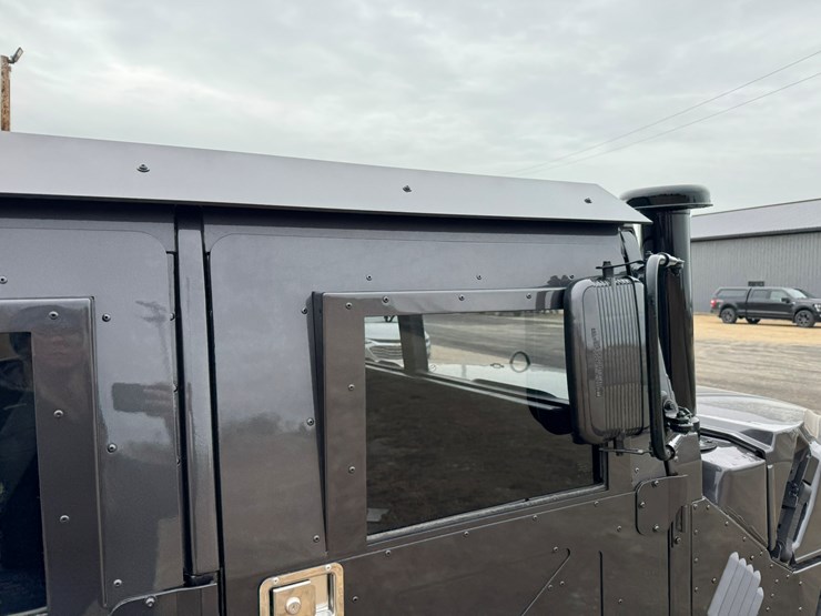 #2246-•-2001-american-general-4x4-hummer-image-22