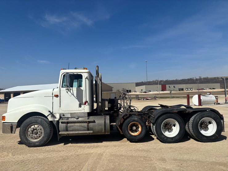 1994-international-9400-image-2