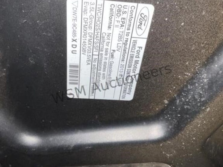 2013-ford-taurus-sdn-image-12