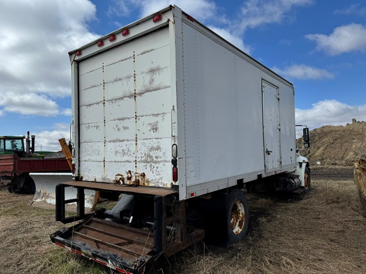 2007-international-durastar-4200-image-5