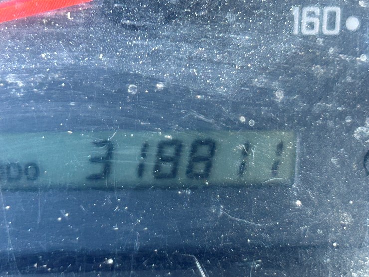 2013-isuzu-npr-image-58