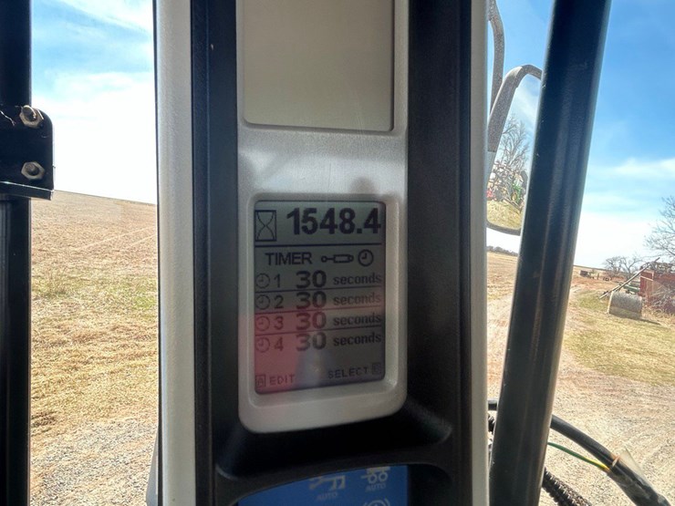 2010-new-holland-t9020-image-32