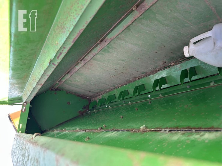 2004-john-deere-1590-image-29