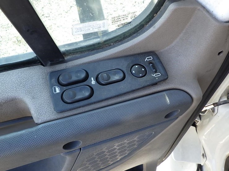 2018-freightliner-cascadia-125-image-38