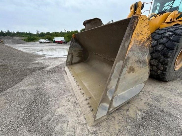 2012-volvo-l220g-image-47