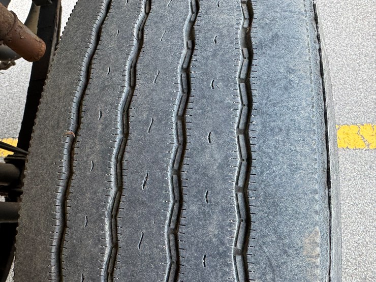 #2160-•-2006-freightliner-business-class-m2-box-truck-image-54